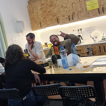 Bee Hostel Πάφος Εξωτερικό φωτογραφία